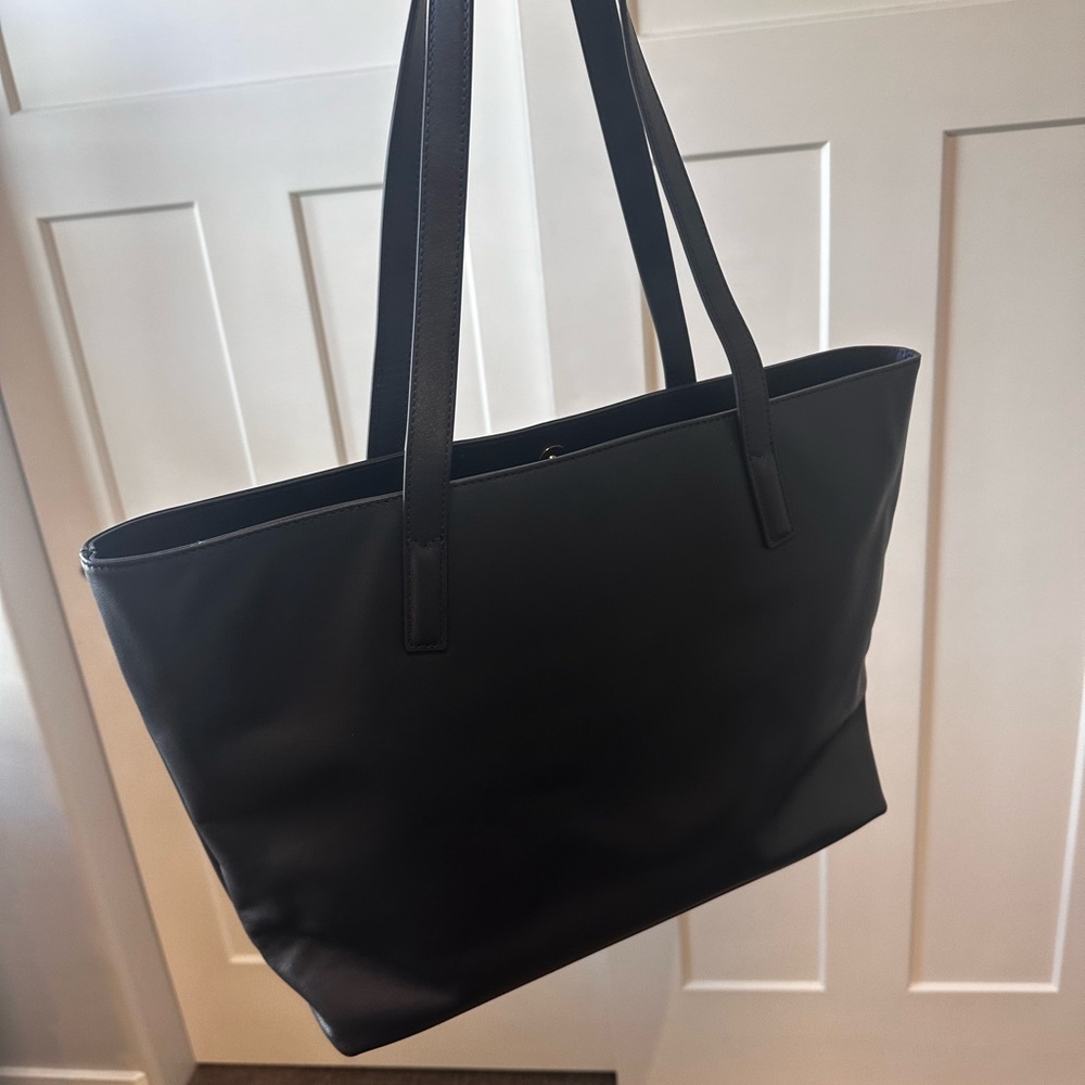 NWOT Quince Navy Blue Classic Italian Leather Tote